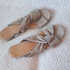 Halogen Geuine suede leather strapy Twist Tie Peep Toe slide sandals